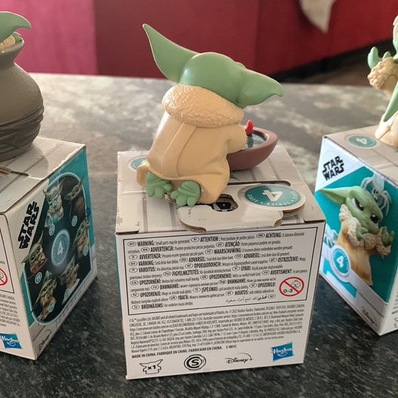 Set of 4 DISNEY Star Wars Series 4 Figures with Boxes - Picture 9 of 15